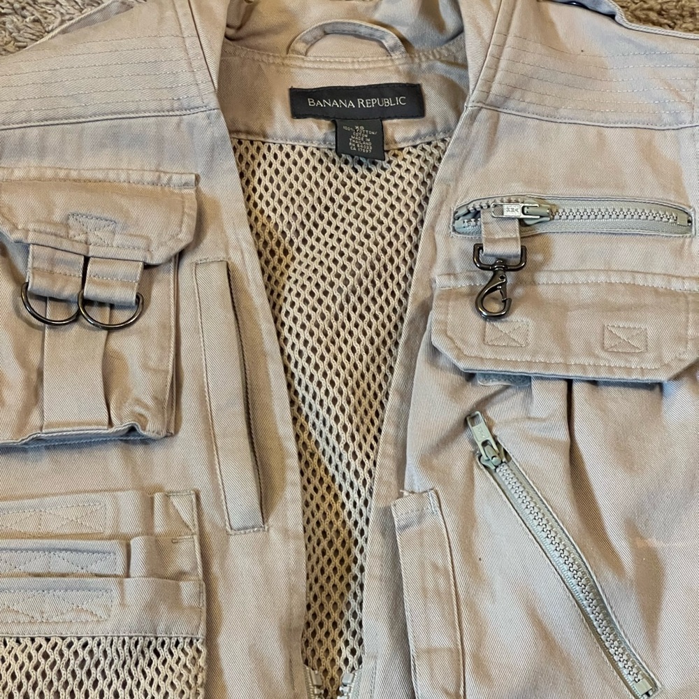 Utility Vest - Picture 4 of 7